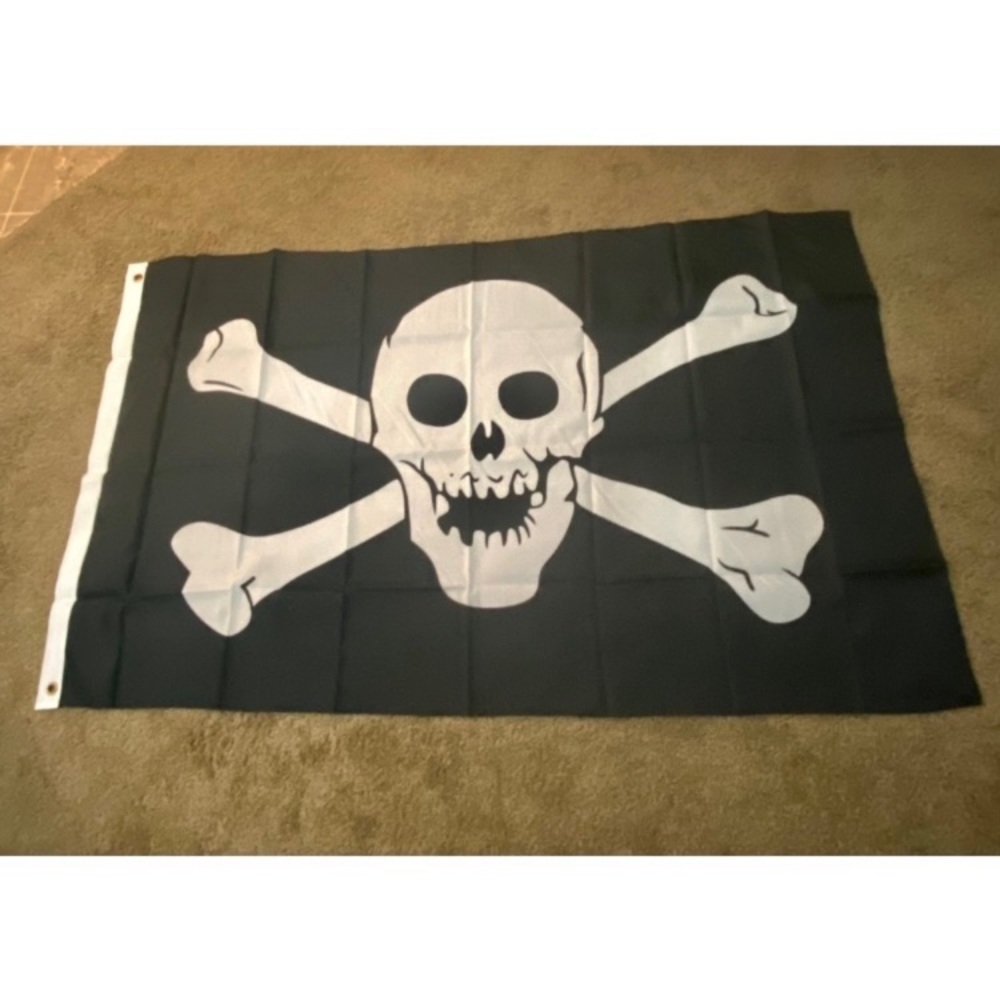 3’ x 5’ flag.  Skull & Crossbones